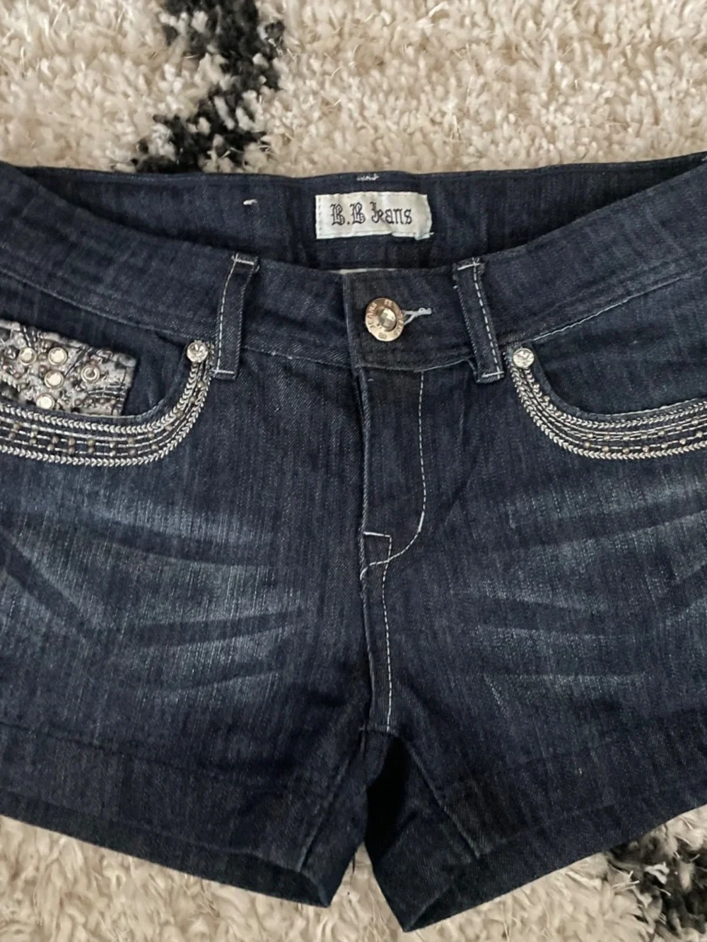 B.B jeans
